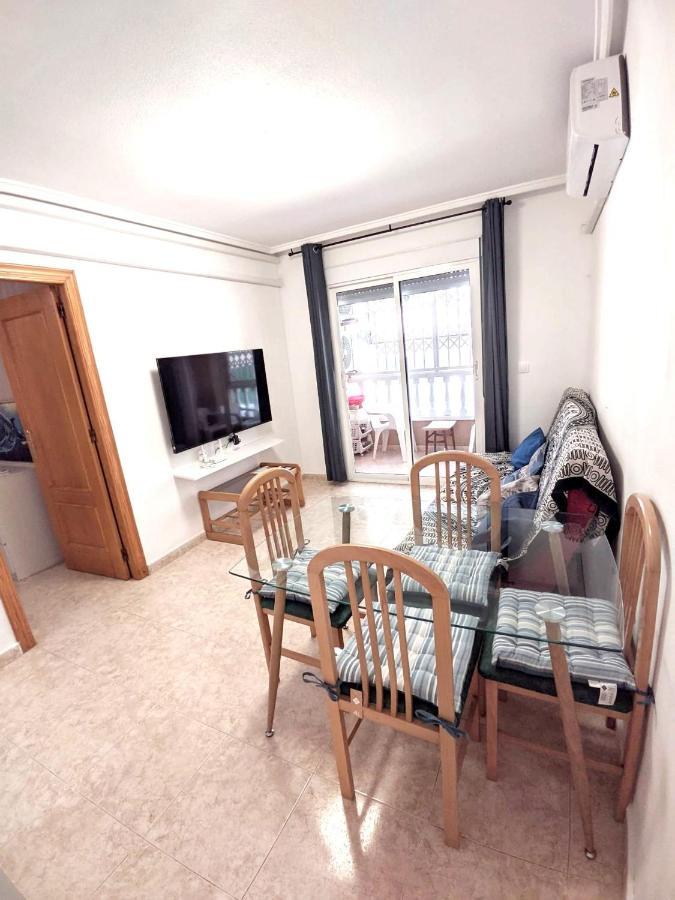 Modern Apartment 3Mins Walk To Playa Del Cura Beach Torrevieja Exterior foto